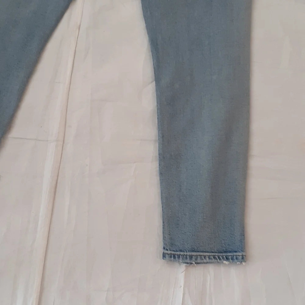 AGOLDE distressed blue jeans size 26 - Picture 15 of 16